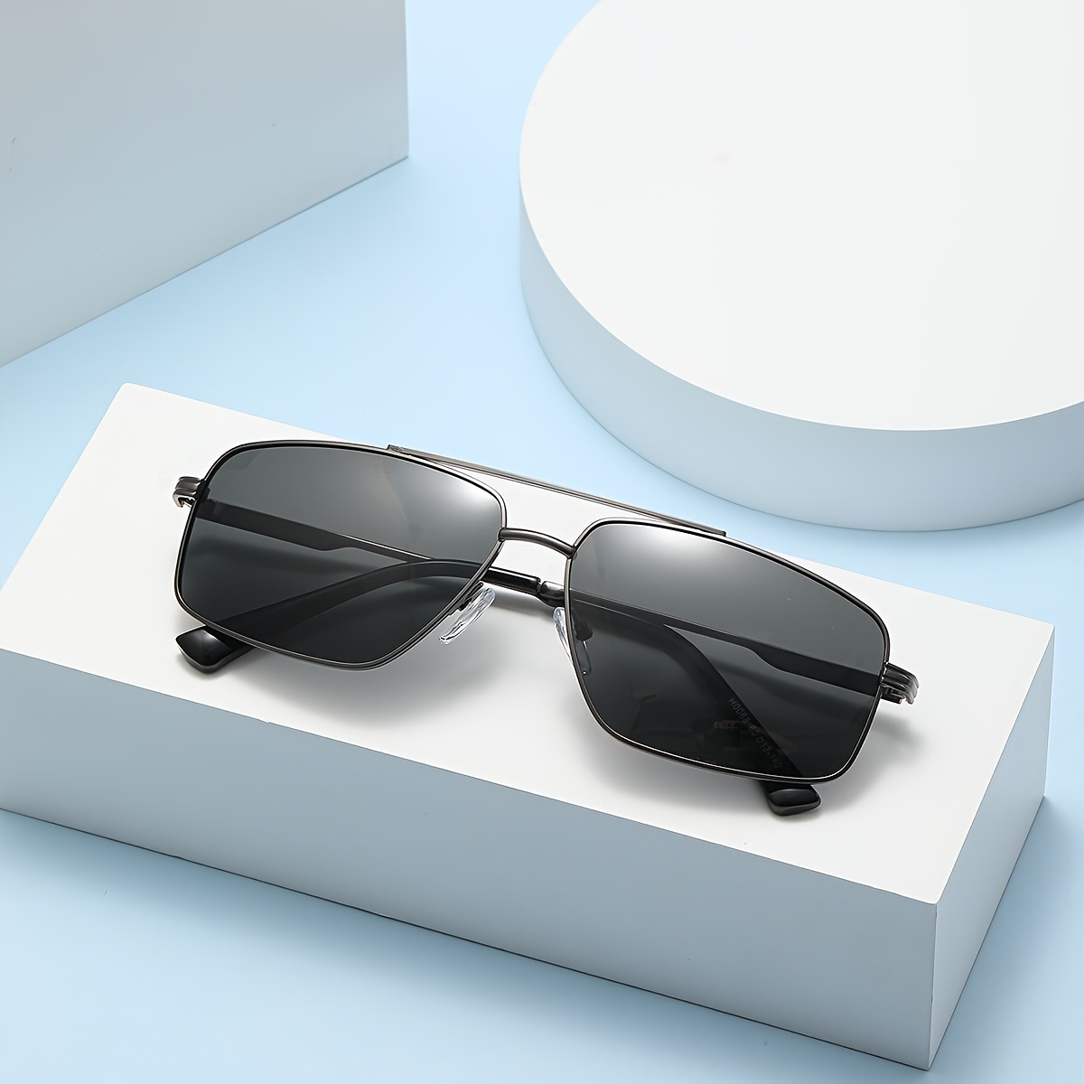 Trendy Cool Classic Small Rectangular Frame Sunglasses Metal Frame