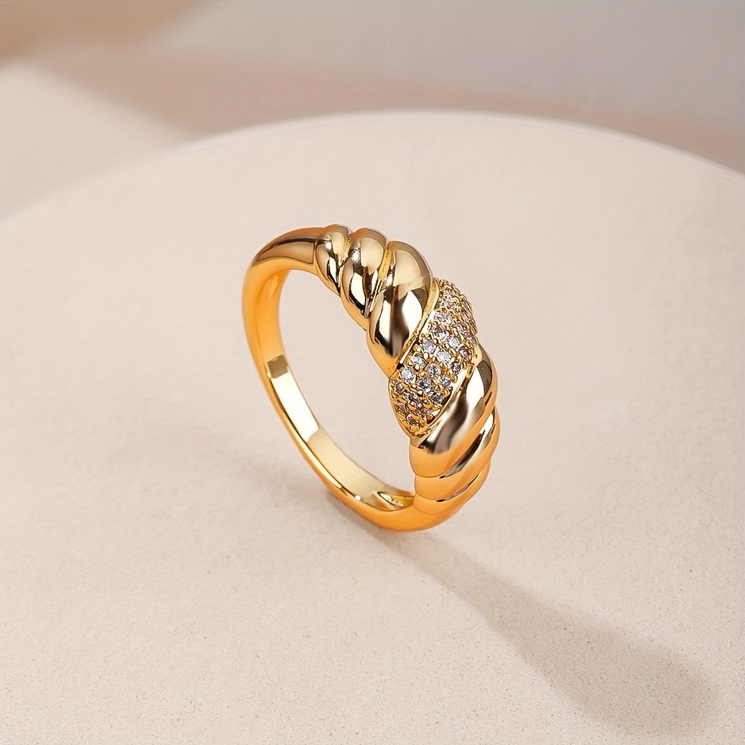 

Stylish Croissant Ring 14k Plated Paved Shining Zirconia Suitable For Men And Women Match Daily Outfits Party Accessory
