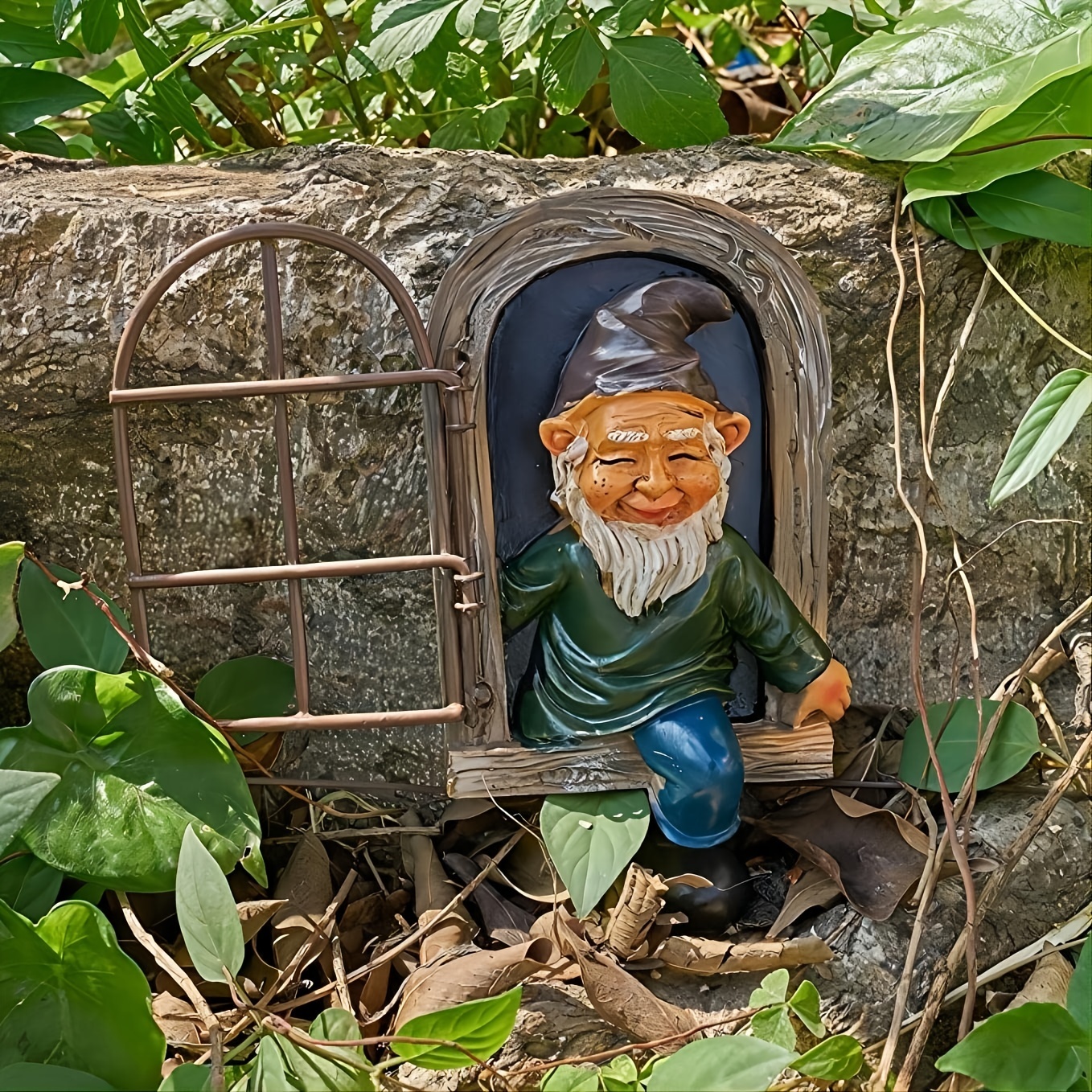 Garden Gnome Statue Tree Hugging Elf Ornaments for Christmas Decoration