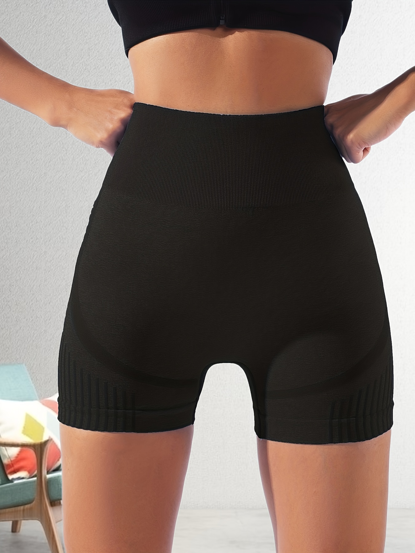 Fitted hot sale workout shorts