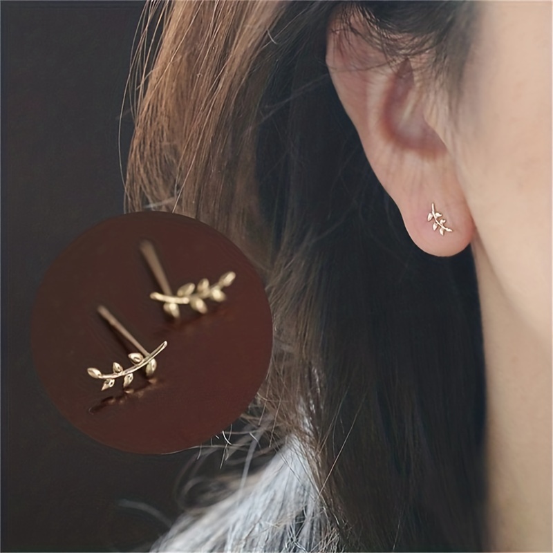 

Golden Exquisite Leaf Twig Design Elegant Stud Earrings Zinc Alloy Jewelry Daily Wear Accessories Female Gift