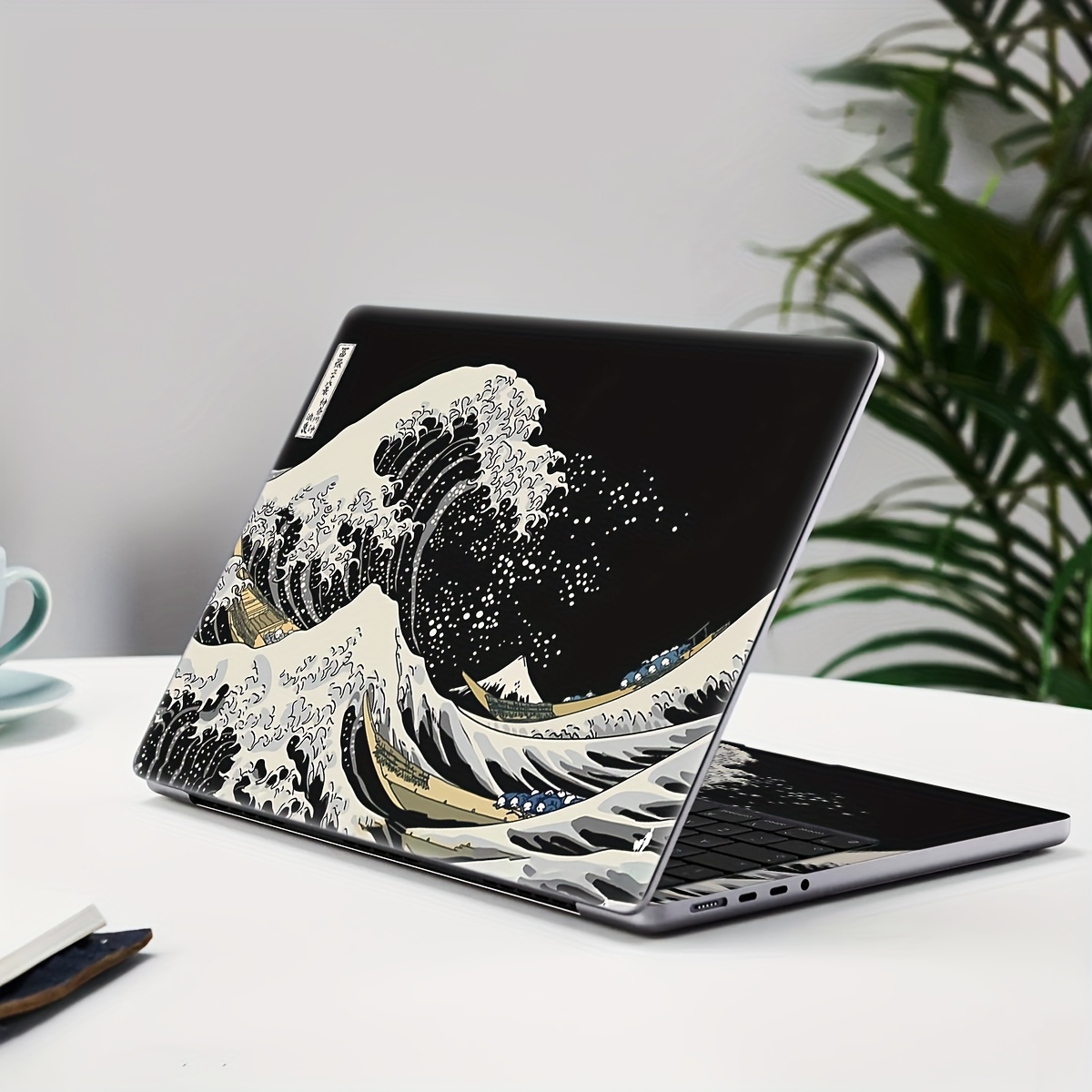 

2-piece Japanese Wave Design Vinyl - Matte Finish, Compatible With , Dell, Lenovo, Asus, & More - 15.6" To 16" Notebook Protective Decals