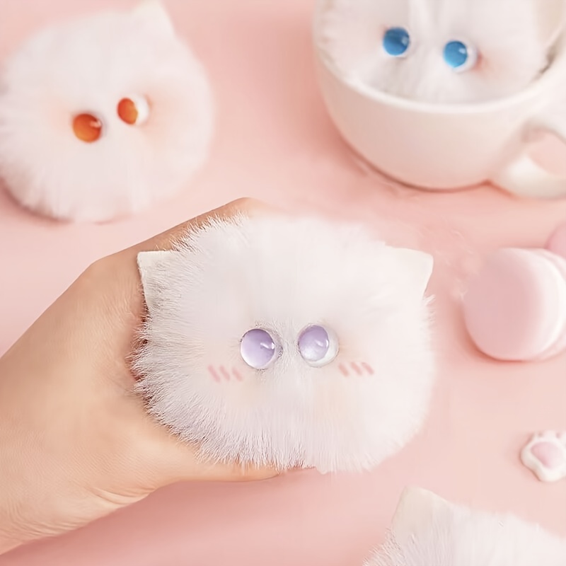 llavero de gato de peluche en color blanco - HEMA México