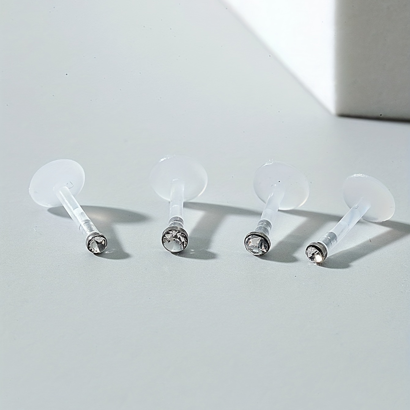 4pcs Crystal Acrylic Lip Nail Ring Set