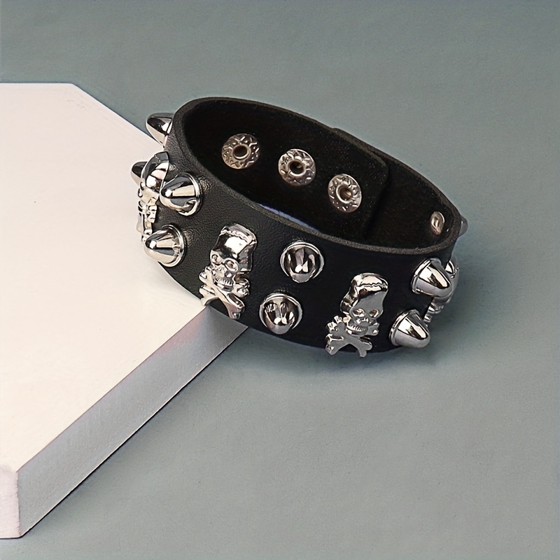 Skull Head Rivet PU Leather Bracelet Unisex