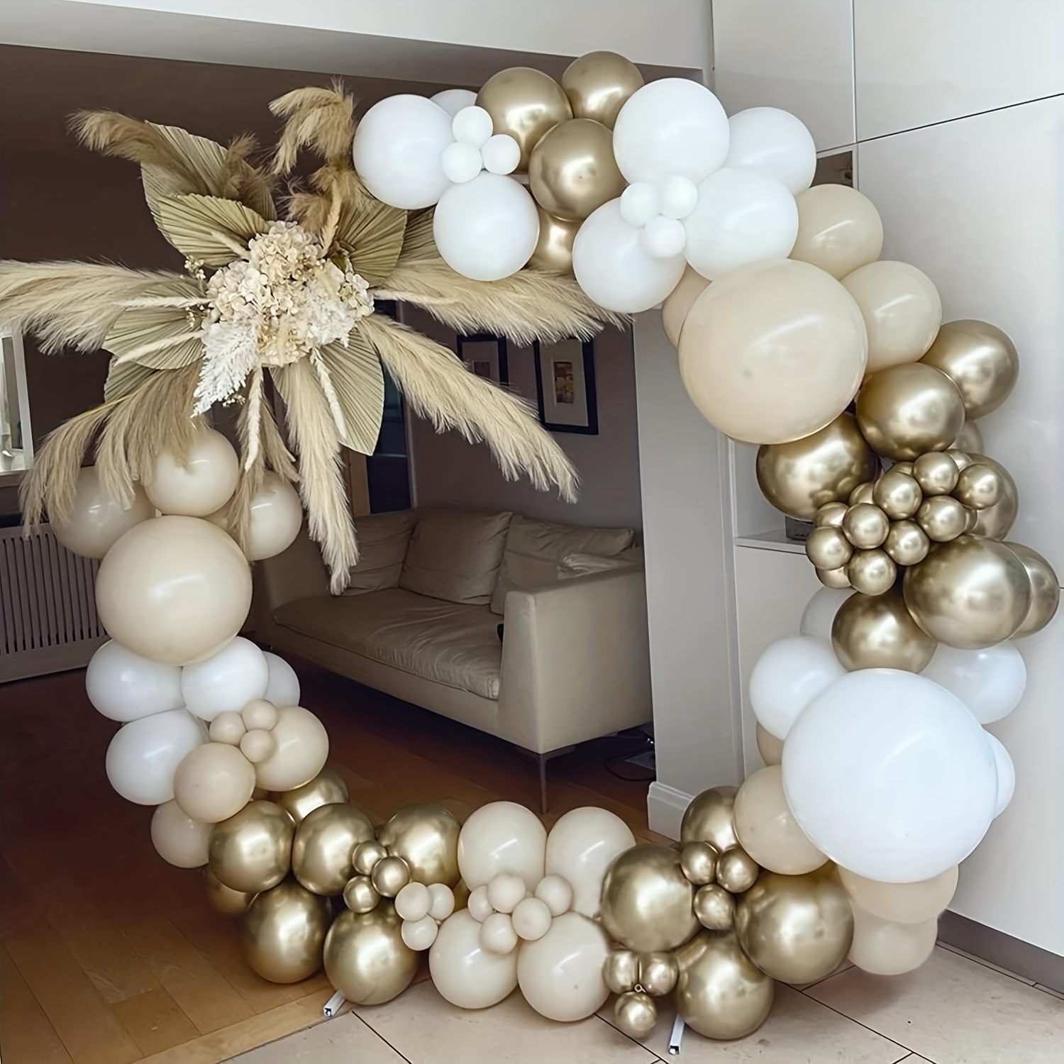 

159 pièces Kit d'arc de guirlande de ballons dorés de sable blanc, ballons blancs avec ballons en latex doré chromé métallique pour mariage Boho bébé douche nuptiale cadeau de Pâques