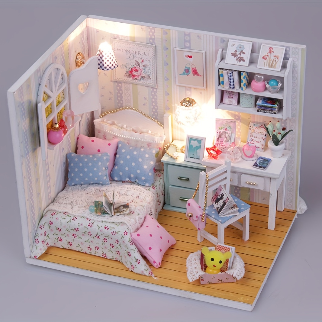 Magic Shop Maison de poupée avec housse anti-poussière, kit de meubles de  maison de poupées miniatures, échelle 1:24, cadeau créatif pour enfants,  adolescents, cadeau d'anniversaire : : Jeux et Jouets