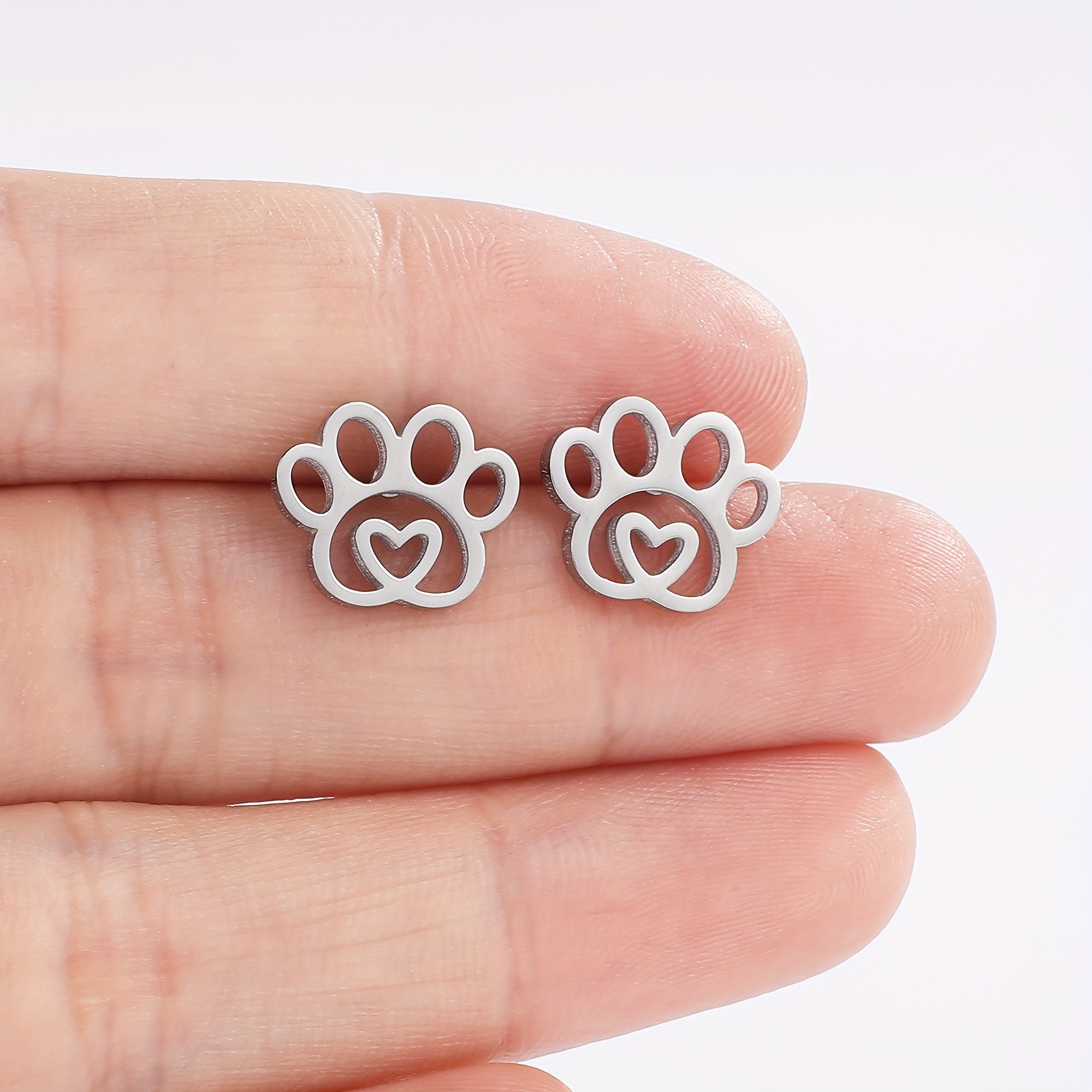 Image of Men's Fashion Earrings 316 316 316 Steel Material Heart Footprint Shaped Earrings Easy Earrings European And American Cross-border Additions