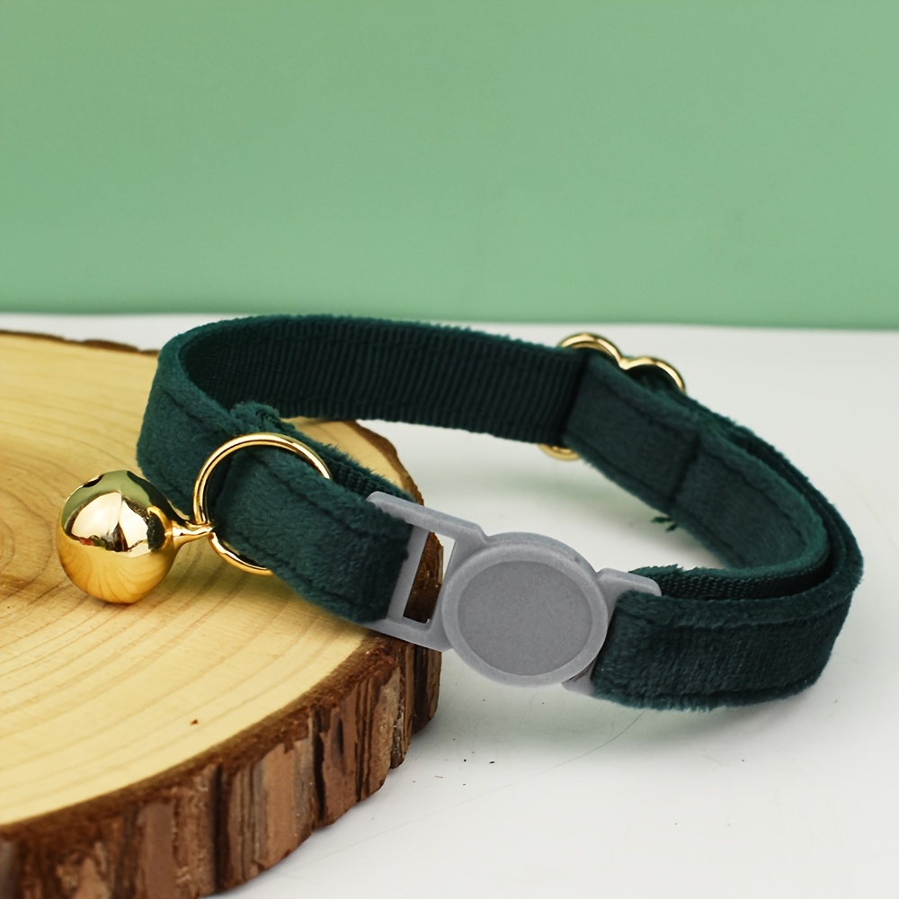 Green velvet outlet cat collar