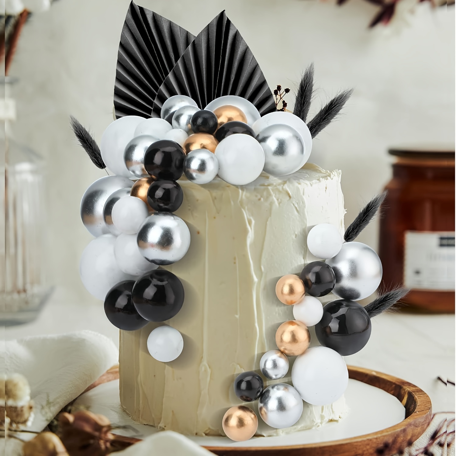 Amfrpar 108 Pièces Boule Decoration Gateau Anniversaire Balle Gâteau Topper  Cupcakes Toppers de Ballon Ronds en Mousse Mini Topper de Gâteau de Ballon pour  Gâteau d'anniversaire, Mariage, Pâtisserie : : Cuisine et