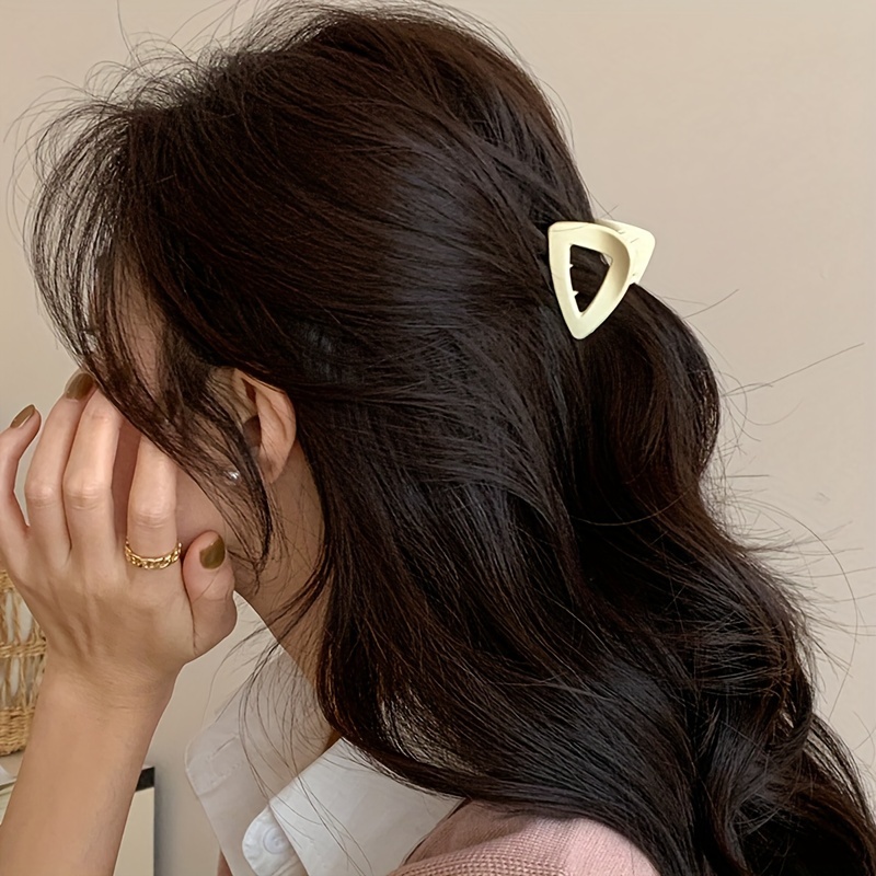 Non-Slip Fish Shaped Hair Claw Clips for Women and Girls - Big Metal  Fishbone Hair Jaw Clamps for Secure Hair Styling and Accessories