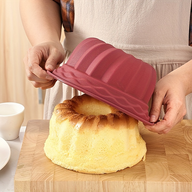 Silicone Bundt Cake Pan, Non-stick Food Grade Silicone Cake Mold, Silicone Baking  Pan, Kitchen Baking Tools - Temu