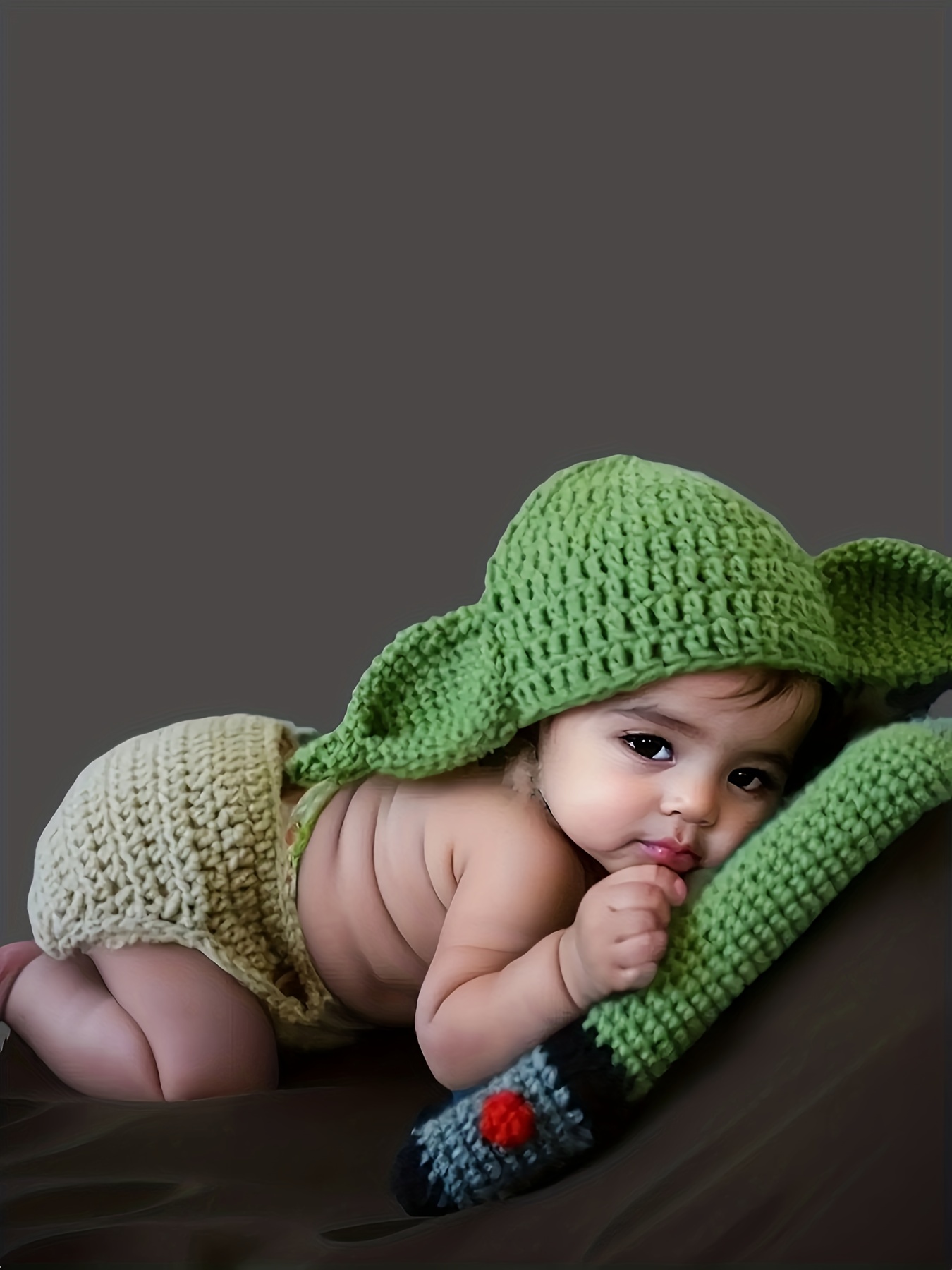 Disfraz Tejido Baby Yoda. Bebé Crochet