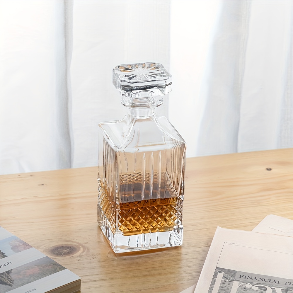 New Upgrade Whiskey Flask Carafe Decanter, Whiskey Glasses, Whiskey Carafe  For Wine, Liquor, Scotch, Bourbon, Brandy - 750ml