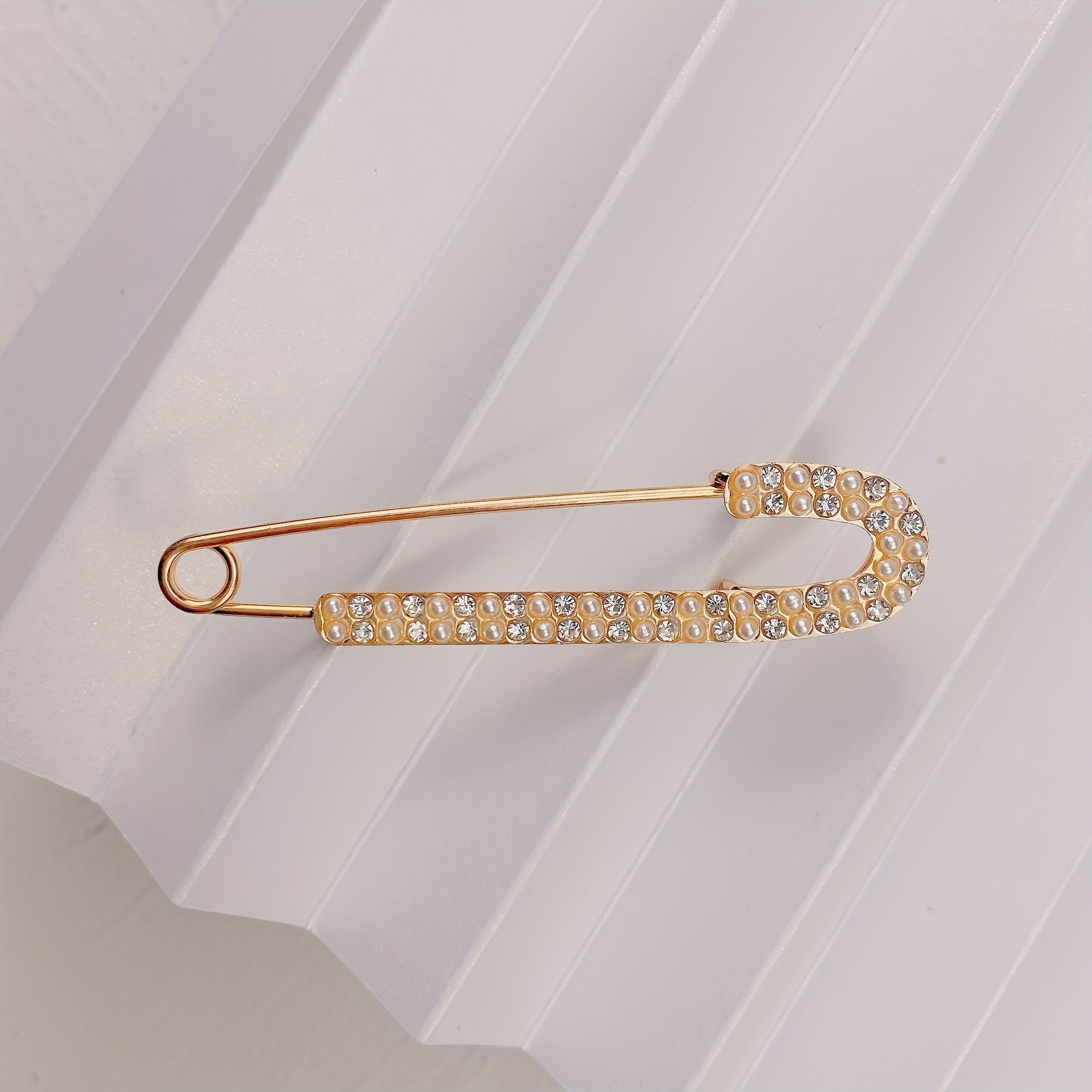 Safety Pin Brooch: Women's Accessories, Hair Pins