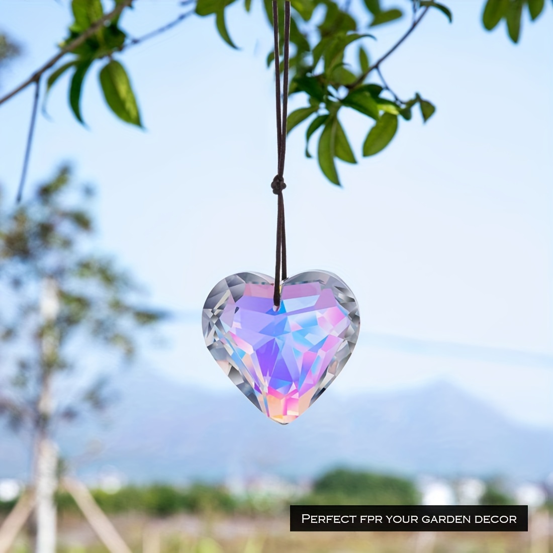 Le petit attrape-soleil en verre en forme de cœur -  France