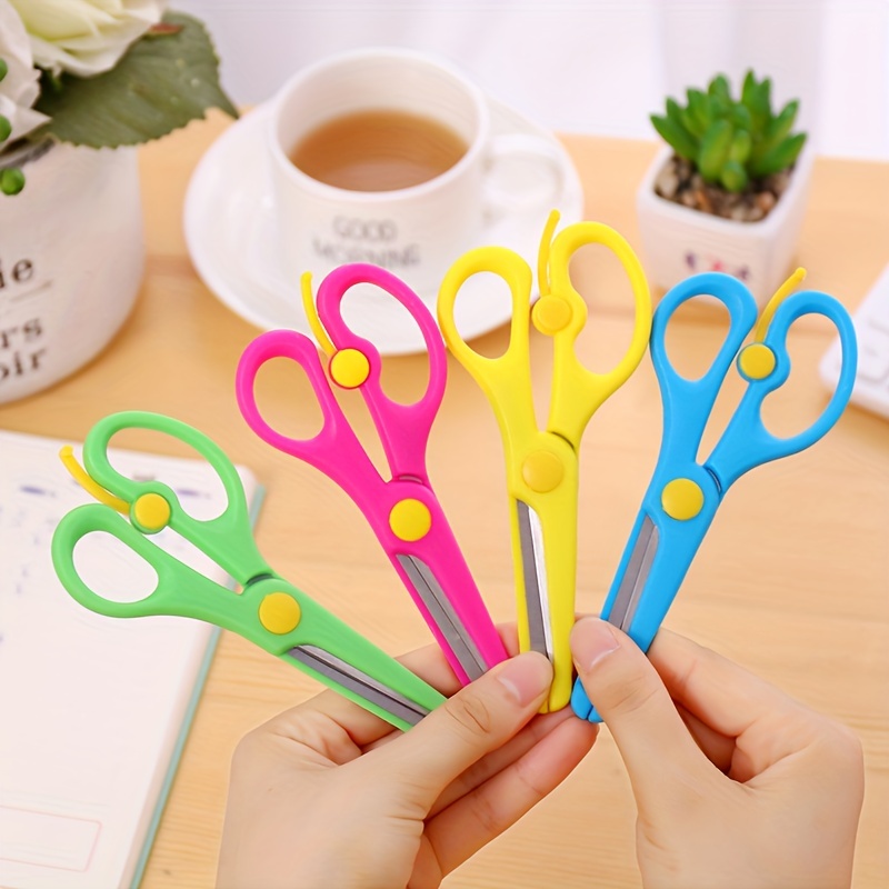 1pc Random Color Plastic Handle Small Scissors Small Household Lightweight  Beauty Set Special Small Scissors Paper Cutting