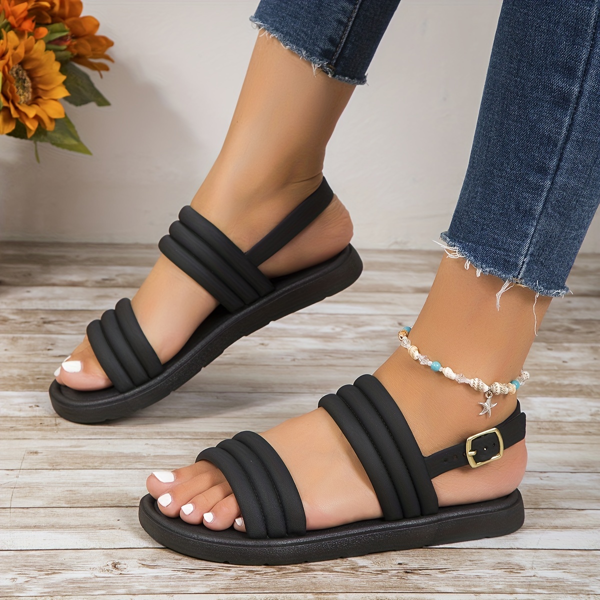 Buckle strap sandals - Teenage girl