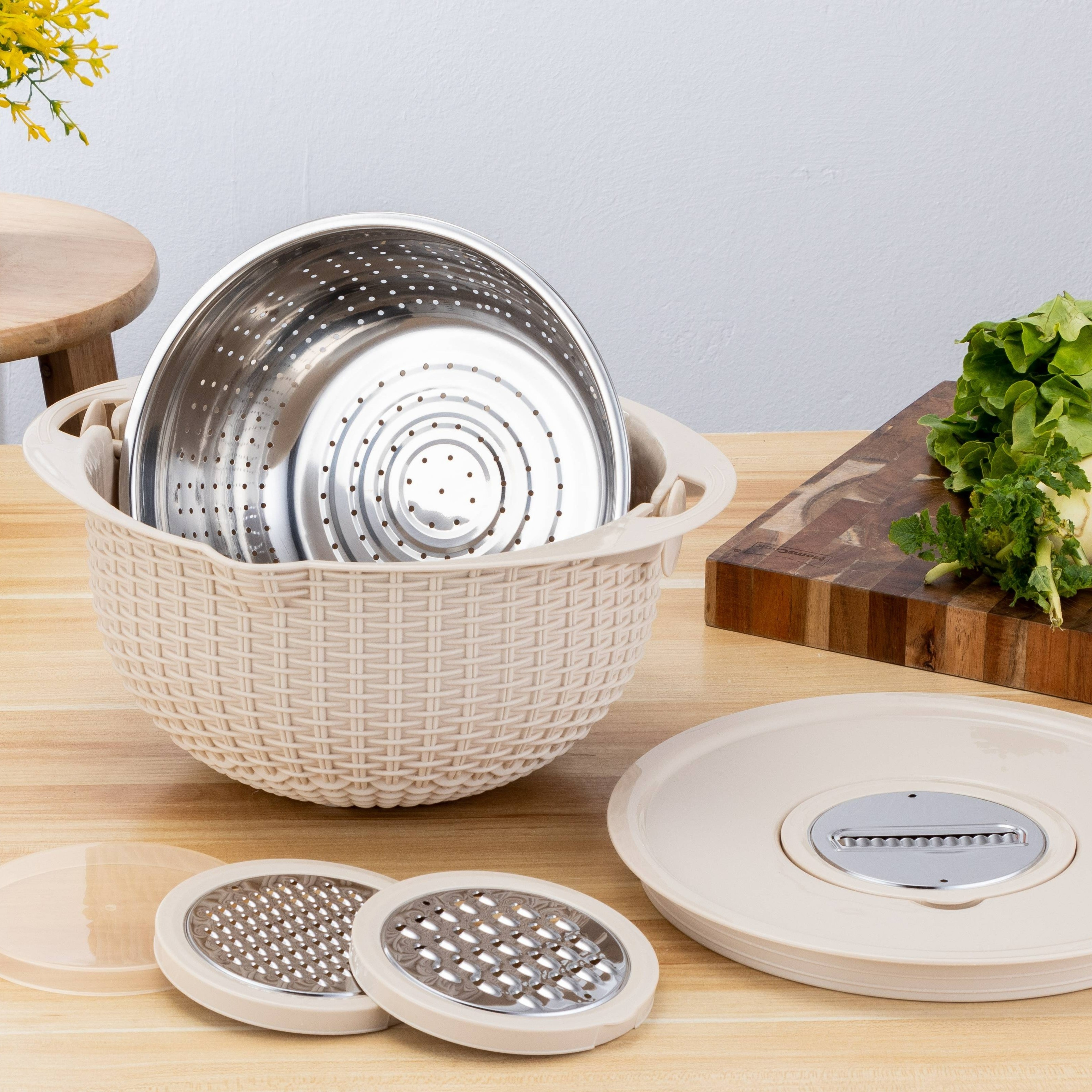 Food Strainers & Colanders