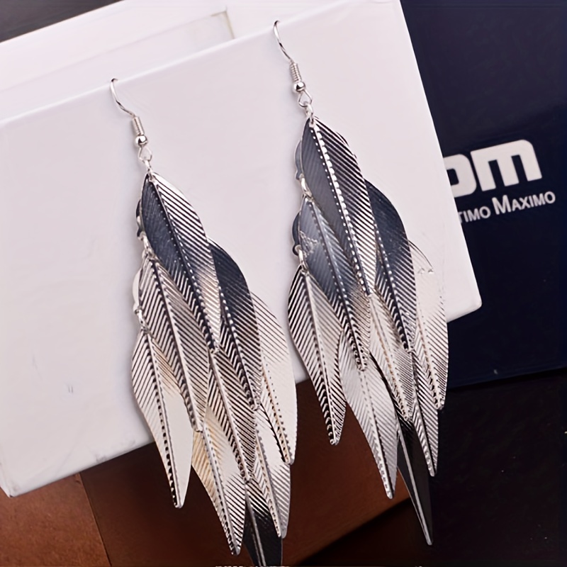 Retro Palace Willow Leaf Earrings Baroque Long Earrings