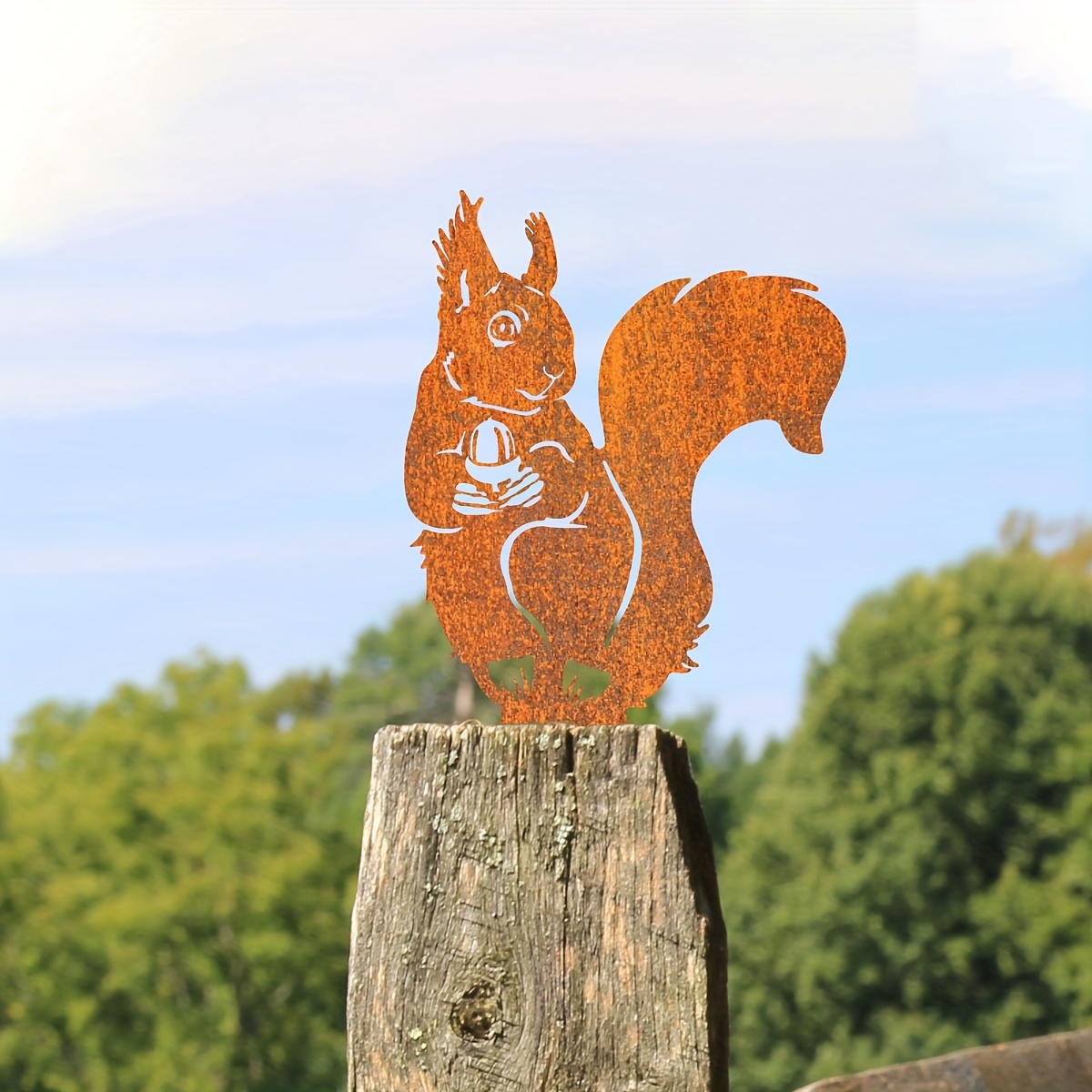 1pc Cute Squirrel Garden Statue Decorative Garden Stakes, Add A Touch Of To With Our Rusty Metal Squirrel Fence Topper Decor