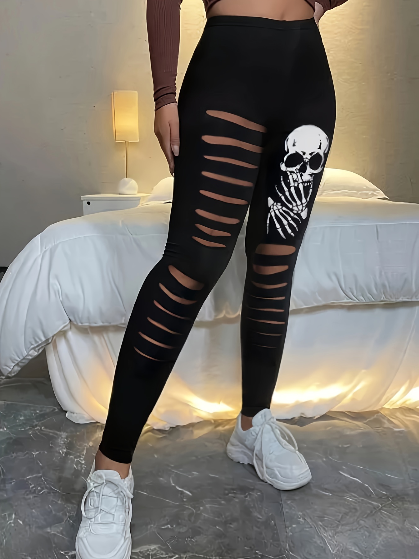Black Halloween scull leggings size XL only worn a - Depop