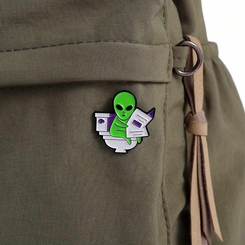 Starry Bat Enamel Pins - Mysterious Animal Jewelry Gift