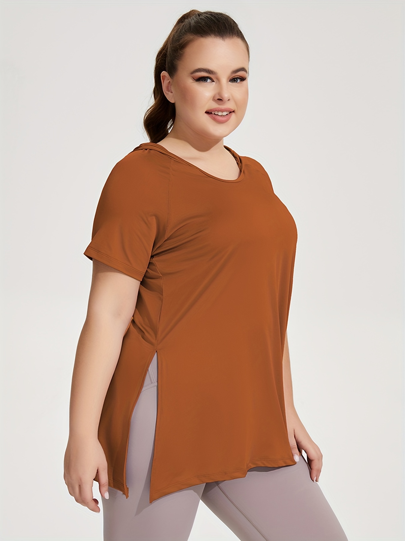 Plus Size Sports T-shirt, Women's Plus Short Sleeve Split Hem Round Neck  High Stretch Sports Top