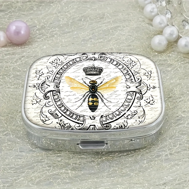 

1pc Vintage Queen Bee Pill Case Pill Box, Pocket 2 Compartment Medicine Case, Rectangle Decorative Box, Vitamin Pill Organizer, For Pocket Purse And Travel Gifts