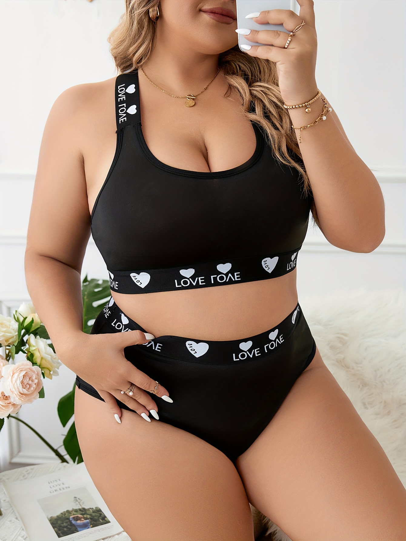 Bra Panties Set for Women Plus Size 2 Piece Lingerie for Women Strappy Bra  and Panty Underwear Sets : : Clothing, Shoes & Accessories