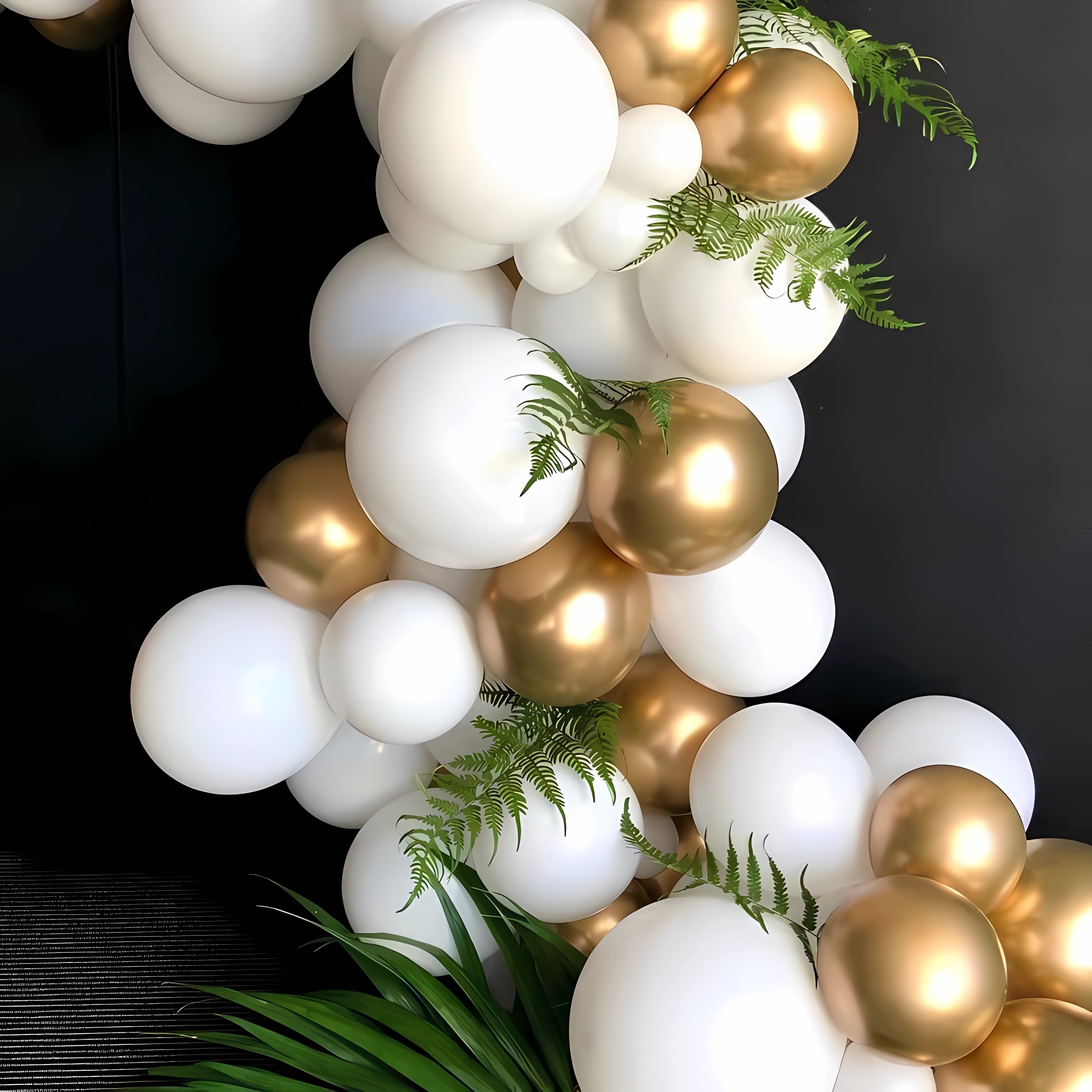 Kit arco palloncino, palloncino grigio bianco ghirlanda 100pcs decorazione  di compleanno, con palloncini d'oro e striscia di palloncini e knotter, per  ragazza ragazzo buon compleanno Par