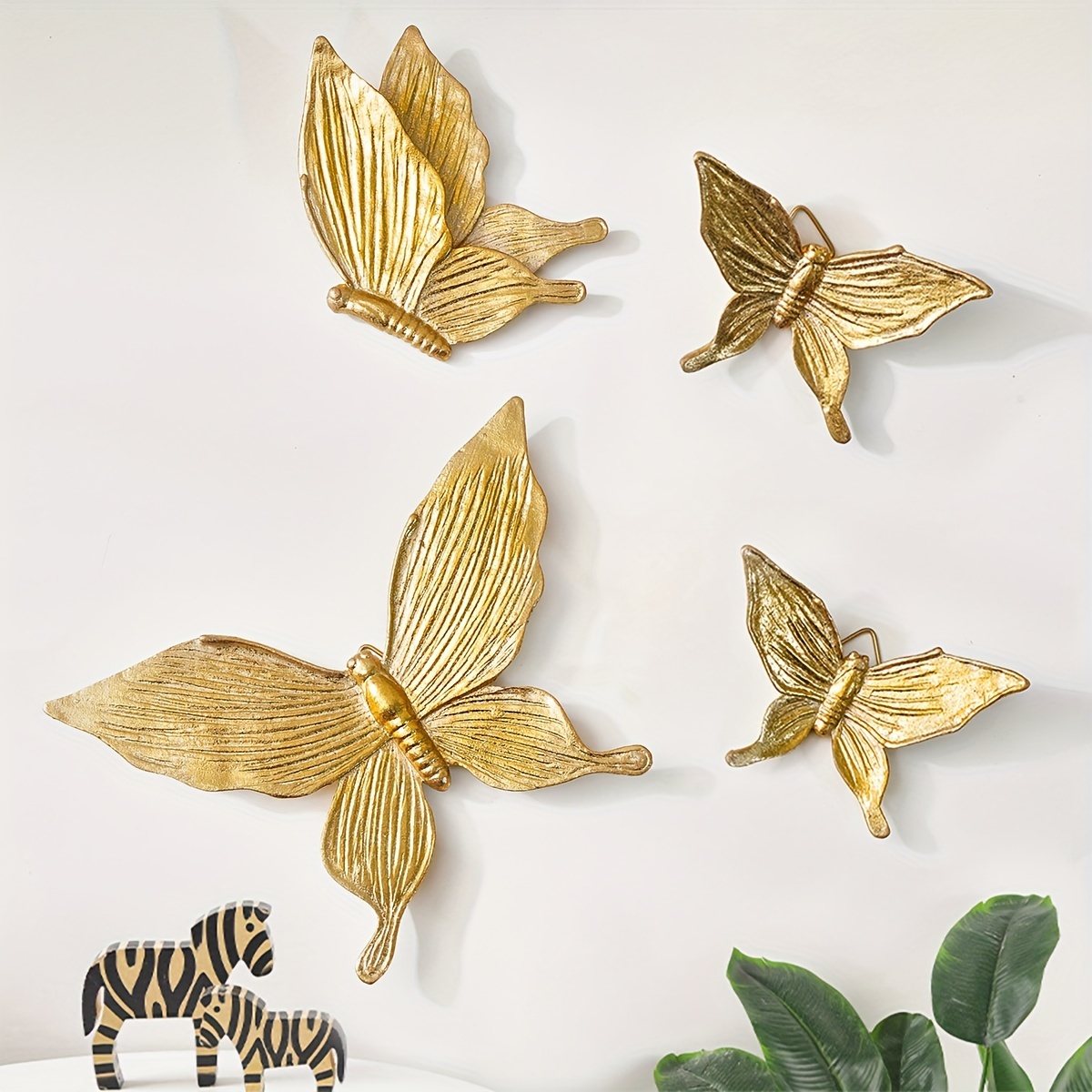 

4pcs Set Golden Foil Butterfly Wall Decor, Abs Resin Art For Living Room, Dining & Home Office - Indoor Hanging Ornaments Living Room Decor And Accessories House Decorations For Home