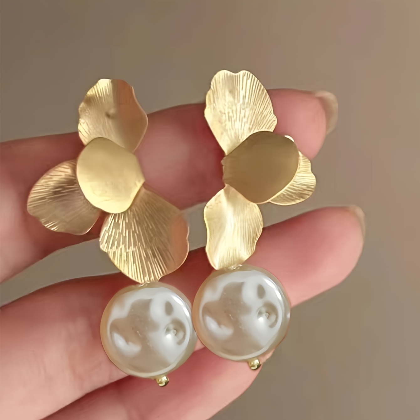 

Dangle Earrings Metal Flower Imitation Pearl Design Alloy Earrings Retro Style Jewelry Trendy Gift For Women