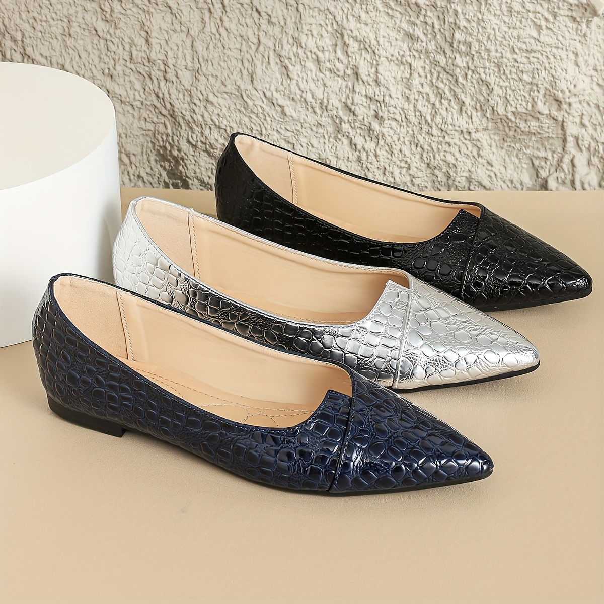

Women's Crocodile Pattern Flat Shoes, Elegant Point Toe Slip On Shoes, Lightweight & Comfortable Shoes