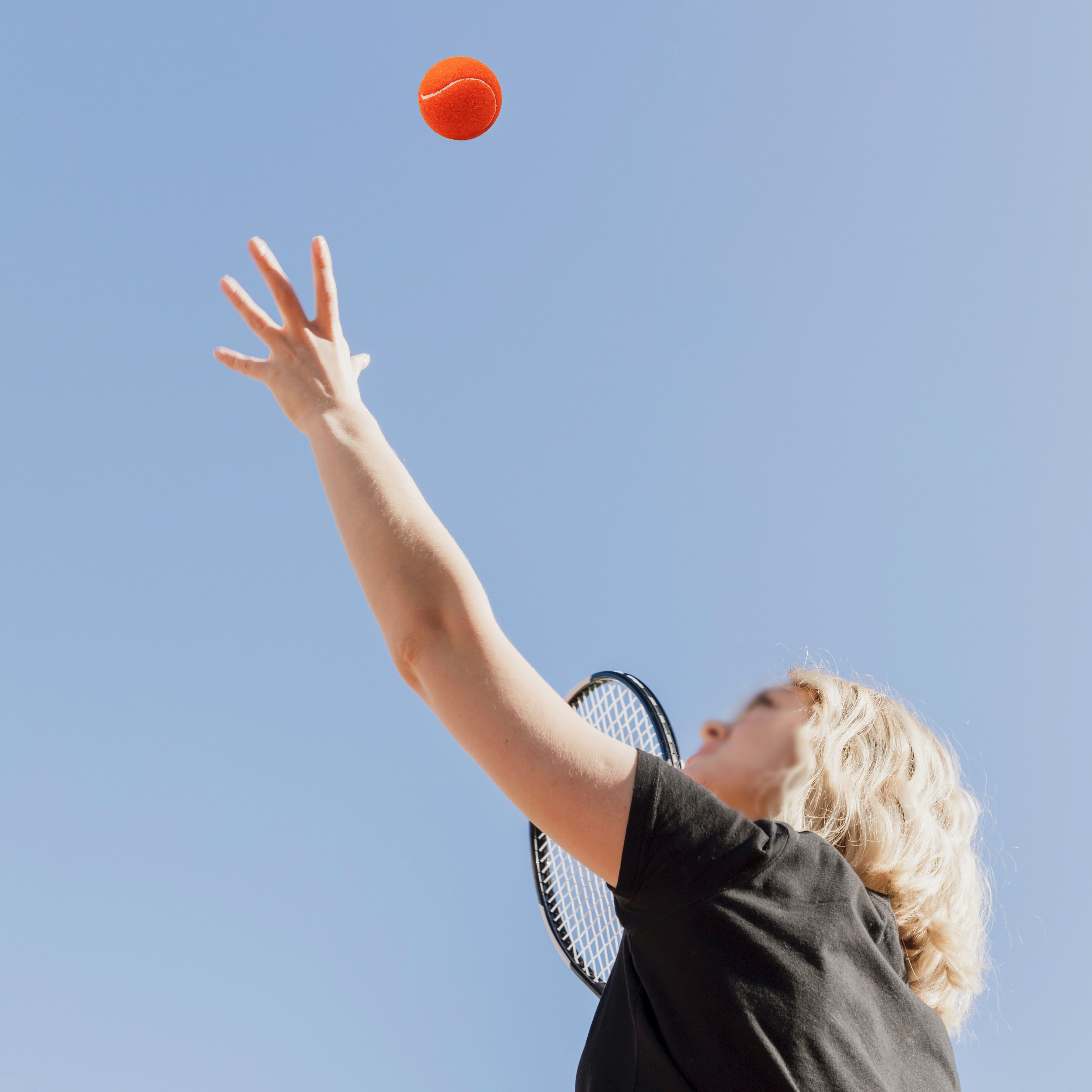 1pc Bright Orange-red High Elasticity Multi-purpose Rubber Tennis Balls, For Beginners Practice Outdoor Sports Game Competition, Professional Training Beach Ball