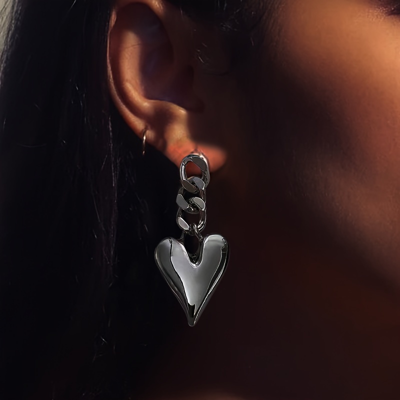 

Glossy Heart Chain Design Dangle Earrings Metal Hip Hop Style Silver Plated Jewelry Creative Valentine's Day Gift