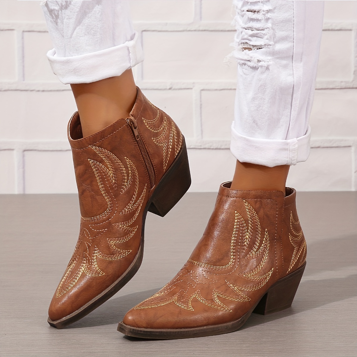 Pointed toe 2025 western booties