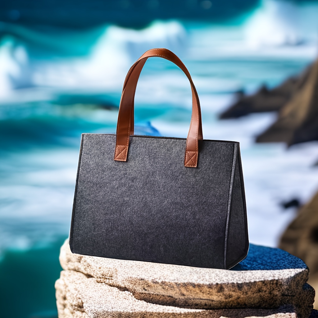 

Stay Organized On The Go: Portable Handheld Felt Tote Bag For Outdoor Meals & Cosmetics!