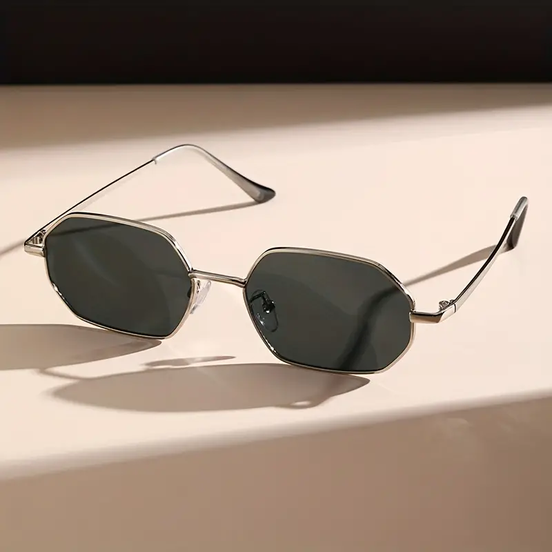 Retro Polygon For Women Men Metal Frame Anti Glare Sun Shades For Driving  Beach Travel fashion glasses
