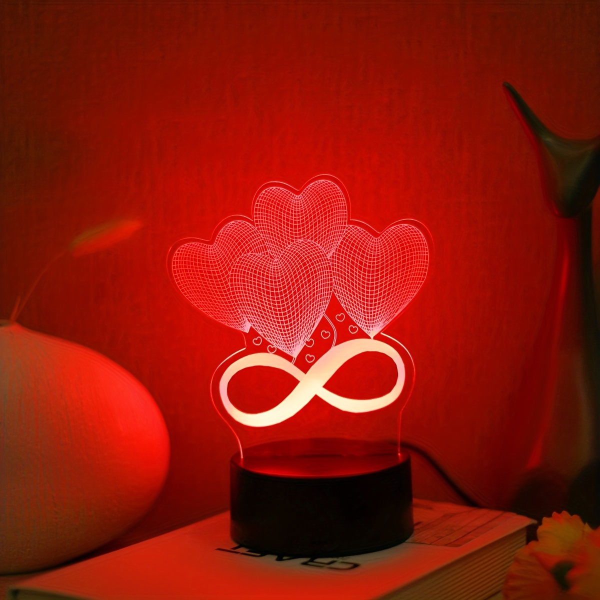 Veilleuse 3D Lampe à LED 3D Creative 3D LED Night lumières de Nuit Nouveaux  Illusion Lampe de Nuit 3D Illusion Lampe de Table pour la Maison Décoratifs  (Emitting Color : Four Hearts) 