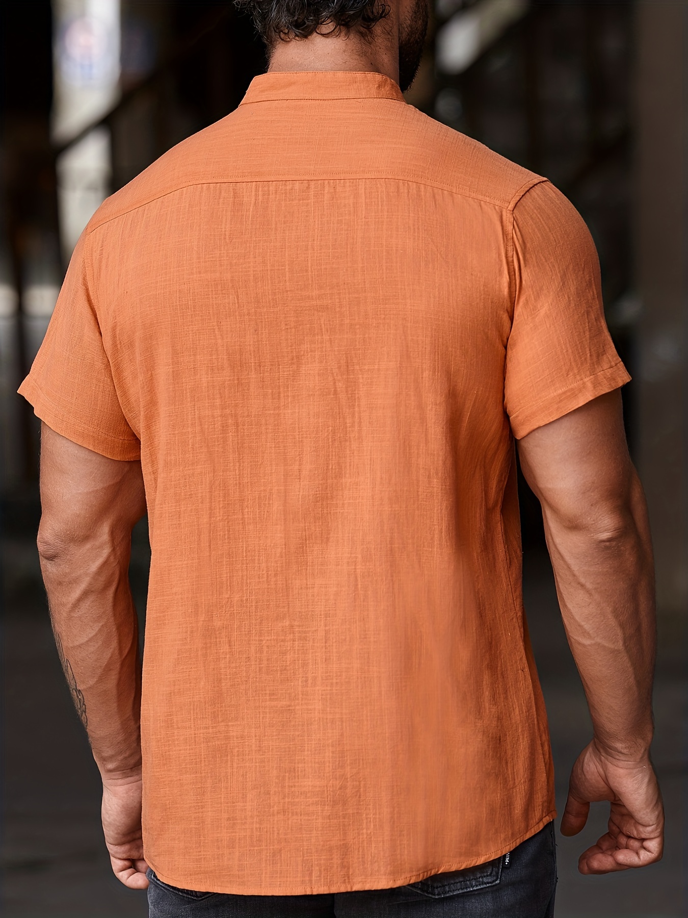 Las mejores ofertas en Camisas Naranja sin marca para hombres