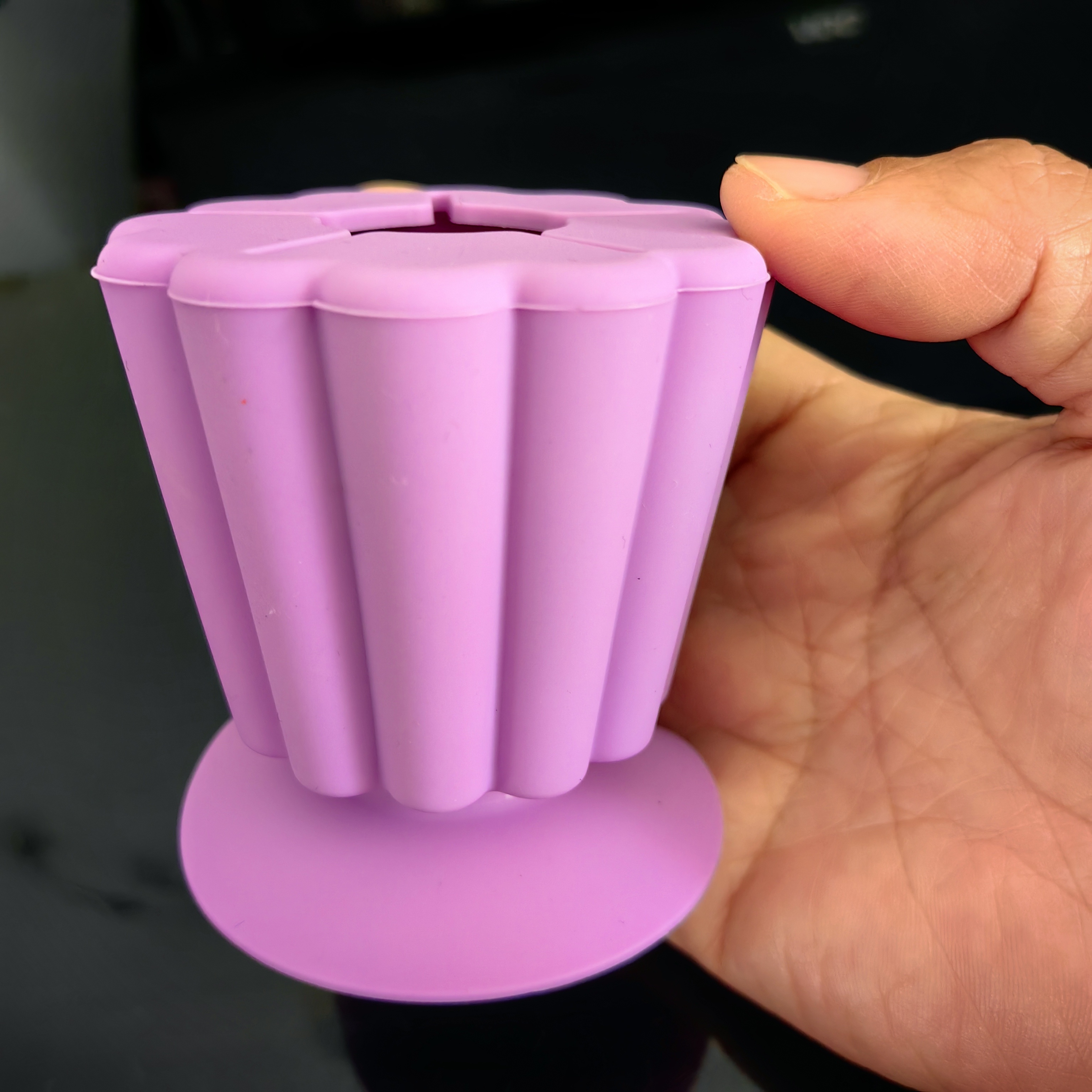 1pc Pink Silicone Craft Vinyl Weeding Scrap Collector Waste Collector For  For Heat Transfer Vinyl, HTV Crafting Adhesive Paper Sheets Holder