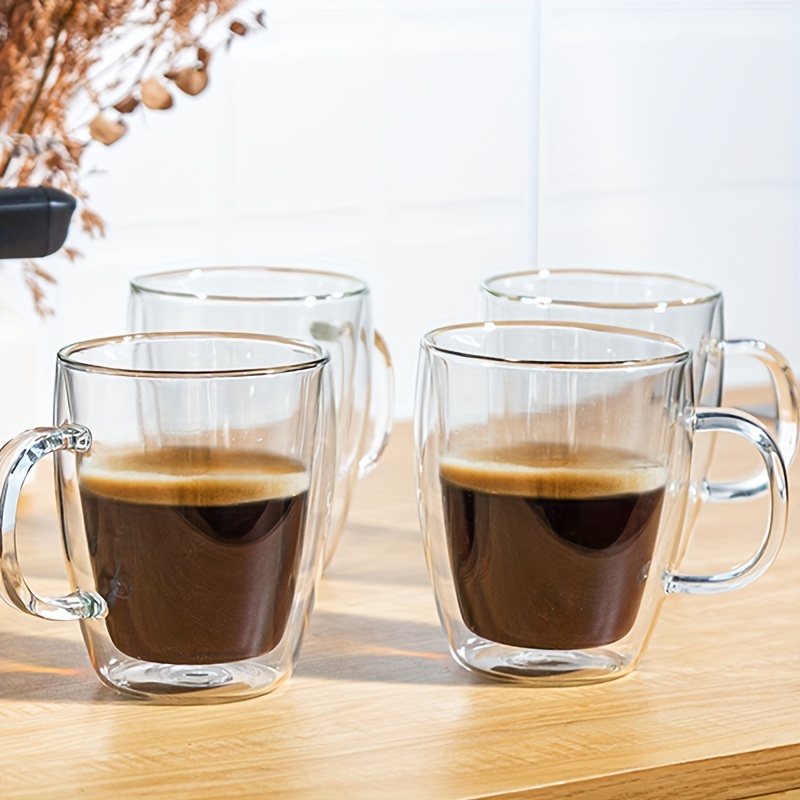 Conjunto De Diferentes Tazas Transparentes De La Taza De Los Tipos De Café  Con Espuma De Bebidas Y Desayuno Mañana Muestra Cristal Aromáticos Sabroso  Surtido Vector Ilustración Ilustración de stock - Getty