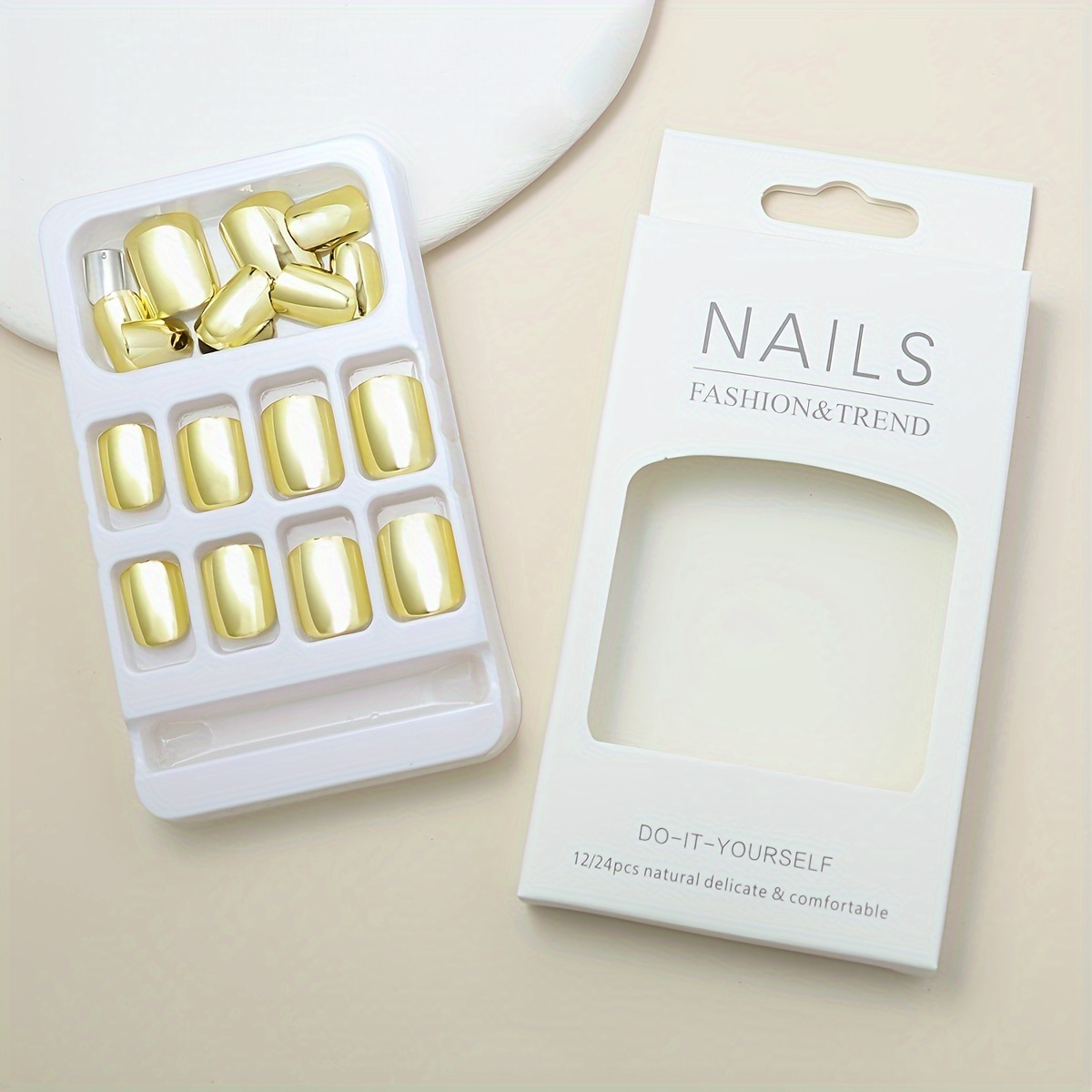 shiny punk style metallic golden on false nails chrome nails metal plating acrylic short reflective art tip details 2