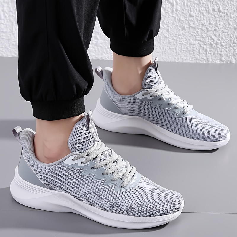 Men's Breathable Running Shoes Lightweight Shock Absorbing