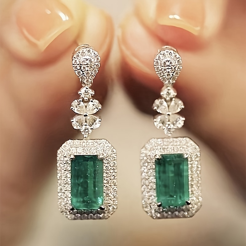 

Emerald Synthetic Gems Decor Dangle Earrings Elegant Banquet Ear Ornaments