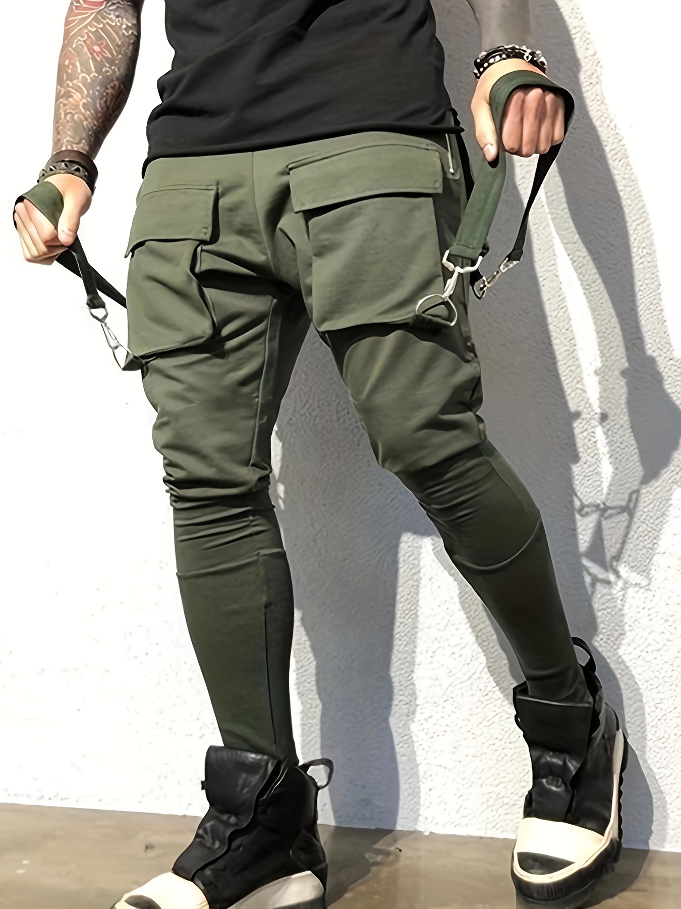 ATHLETIC TECHNICAL CARGO PANTS - Mid-green