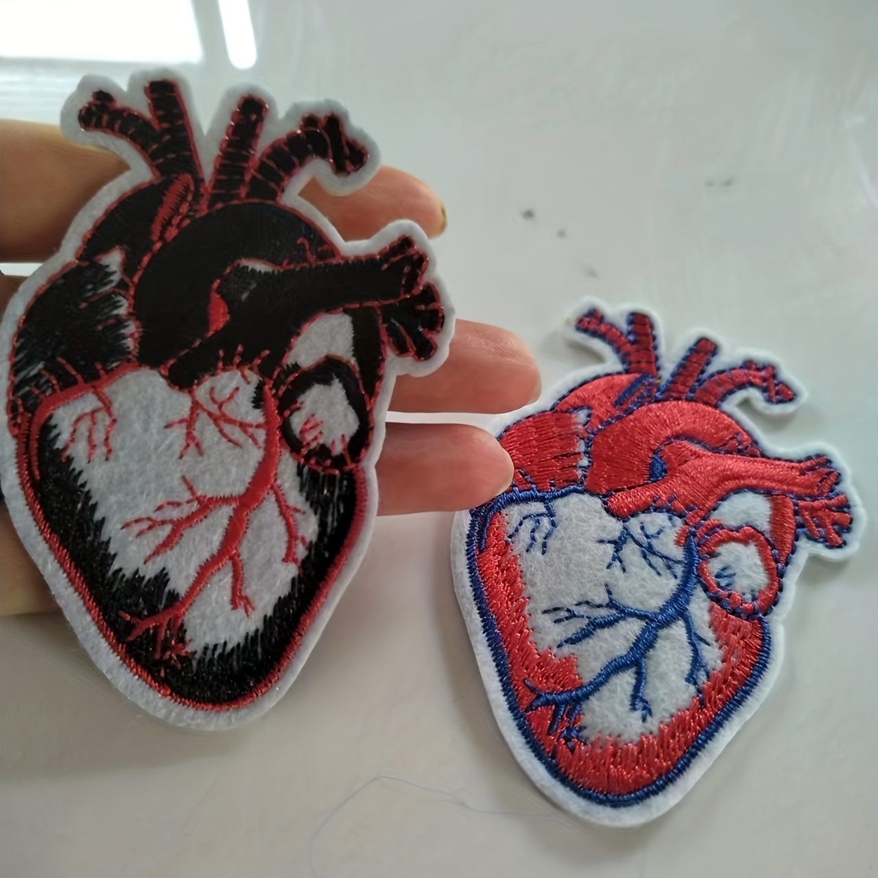 2pcs/set Organs Heart Pattern Embroidered Applique, Handmade Sewing Crafts  Patch T-shirt Jacket Hat Shoes Patchwork Embellishments Garment Accessory