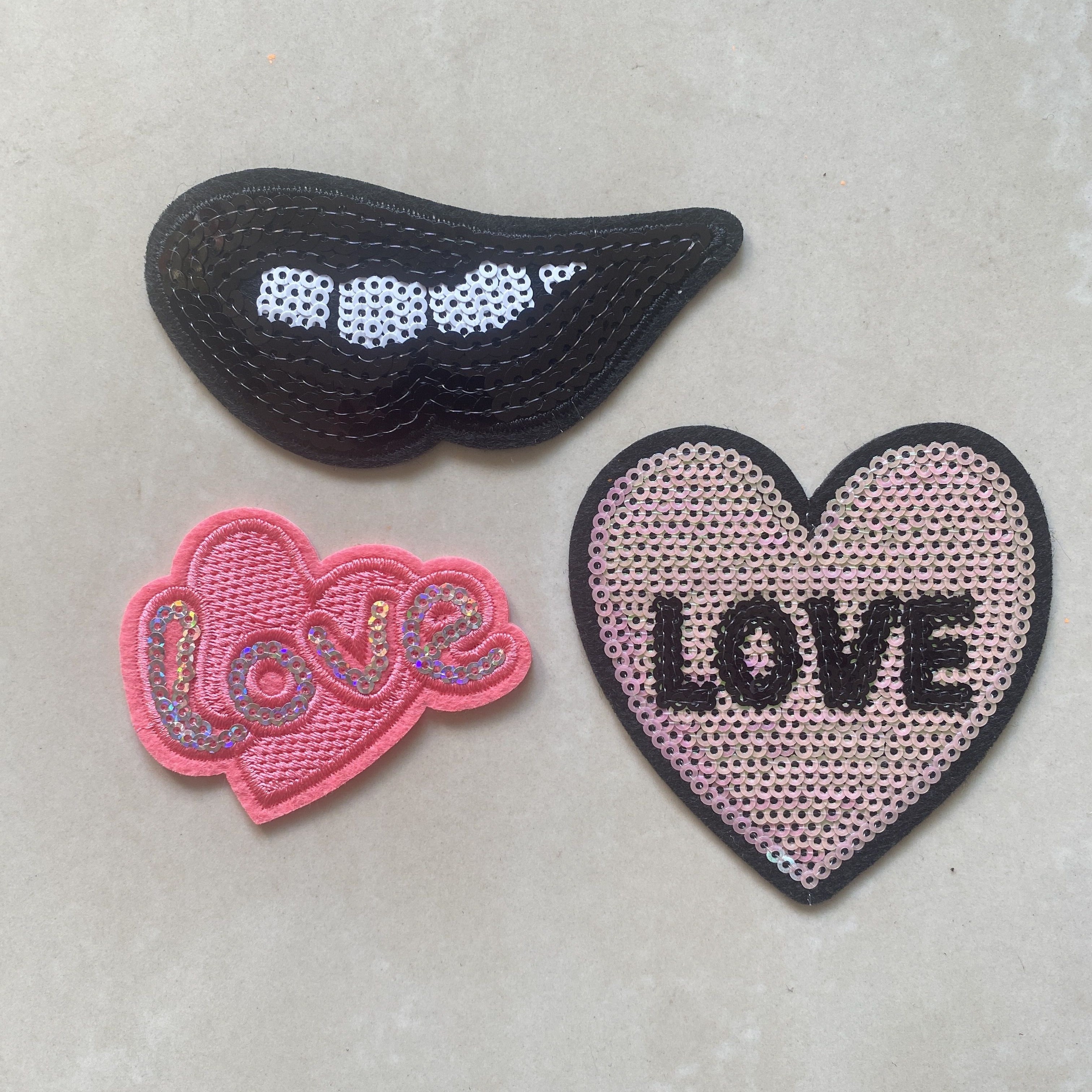 Love Heart Embroidery Rhinestone Beaded Patch for Clothes