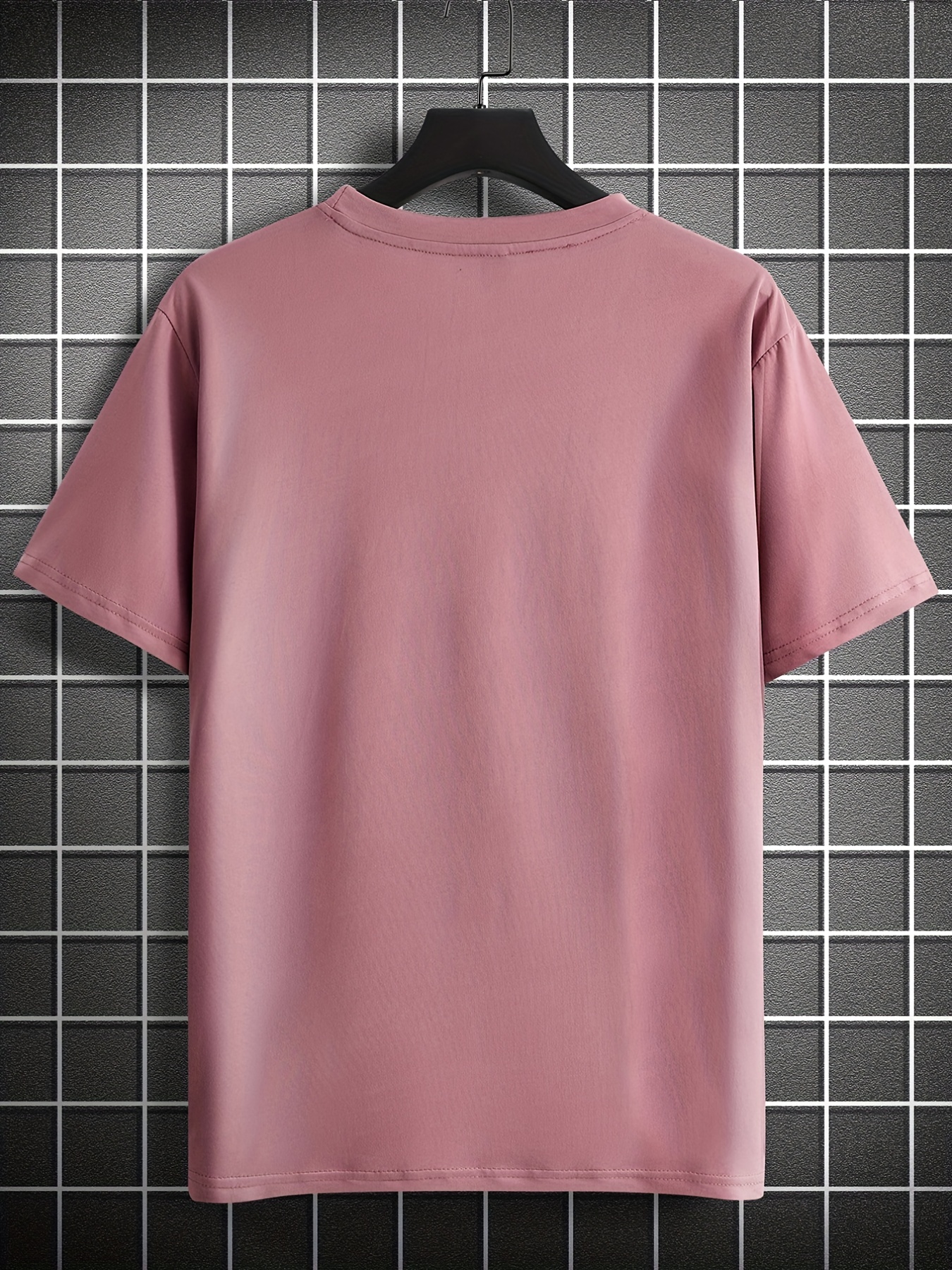 Uniqlo U Crewneck Tee/T-shirt Peach size L, Men's Fashion, Tops